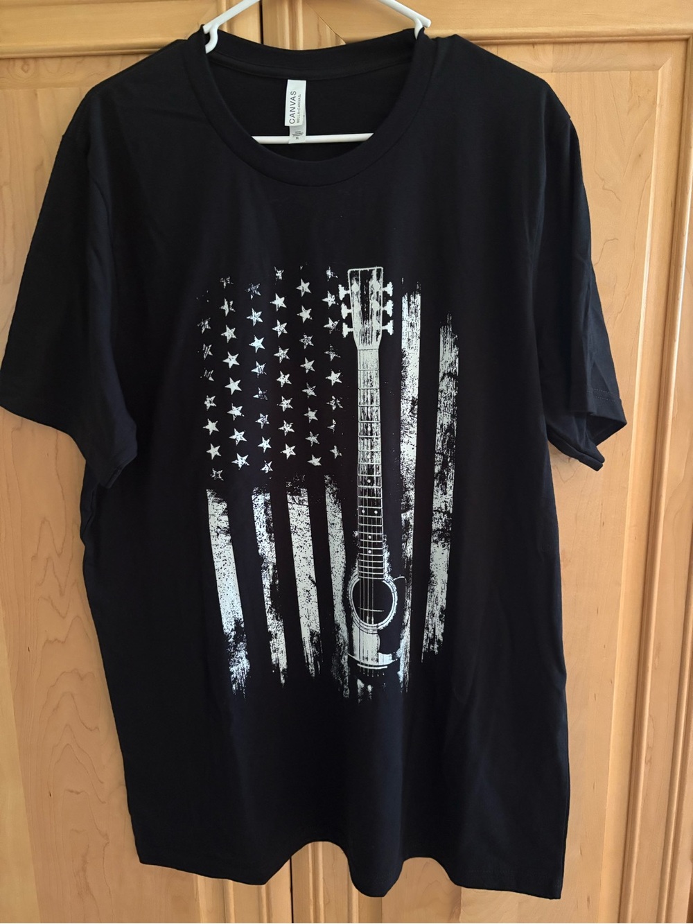 Men’s Black Guitar/USA Theme Tee Shirt/XL
